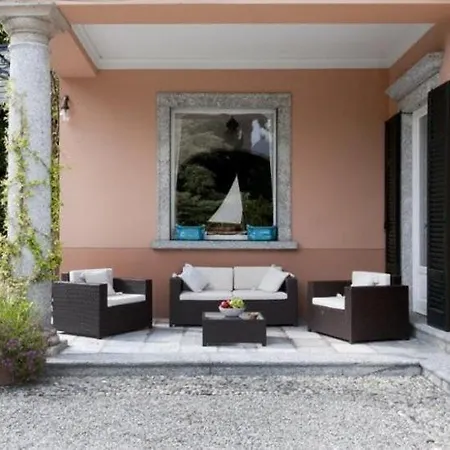 Il Piazzo Sleeps 20 Pool Air Con Wifi * Menaggio