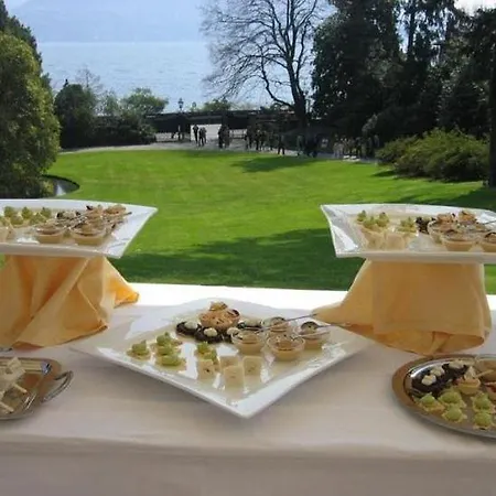 Villa Il Piazzo Sleeps 20 Pool Air Con Wifi Menaggio