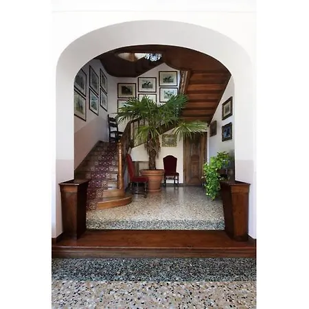 Il Piazzo Sleeps 20 Pool Air Con Wifi Menaggio